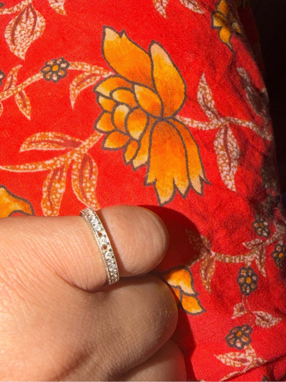 Diamond ring - Picture 3 of 3